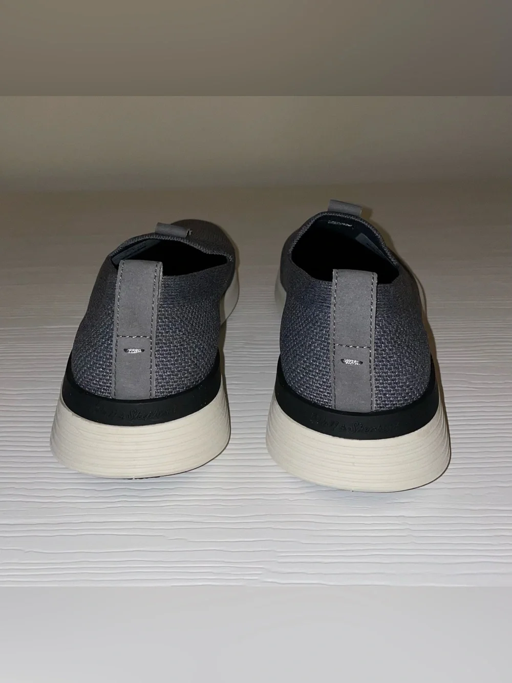 Wolf & Shepherd SwiftKnit Loafer in Gray White Unisex Mens 7 Womens 9 New No Box